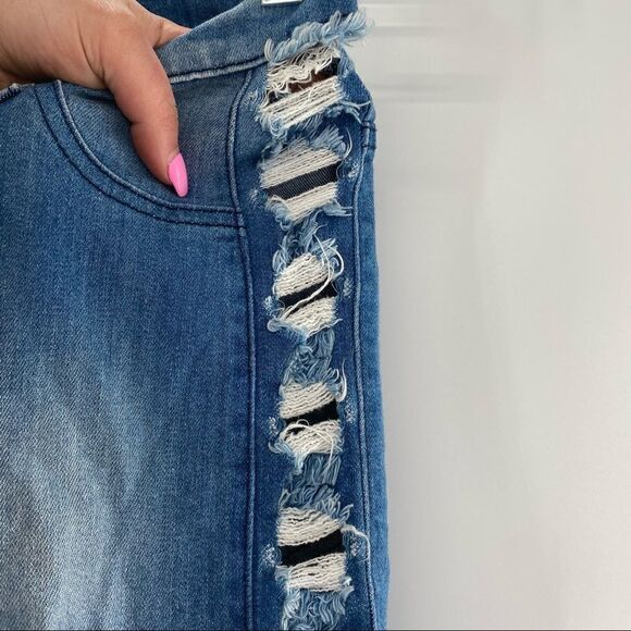 APHRODITE High Rise Ripped Distressed Capris - Picture 5 of 10